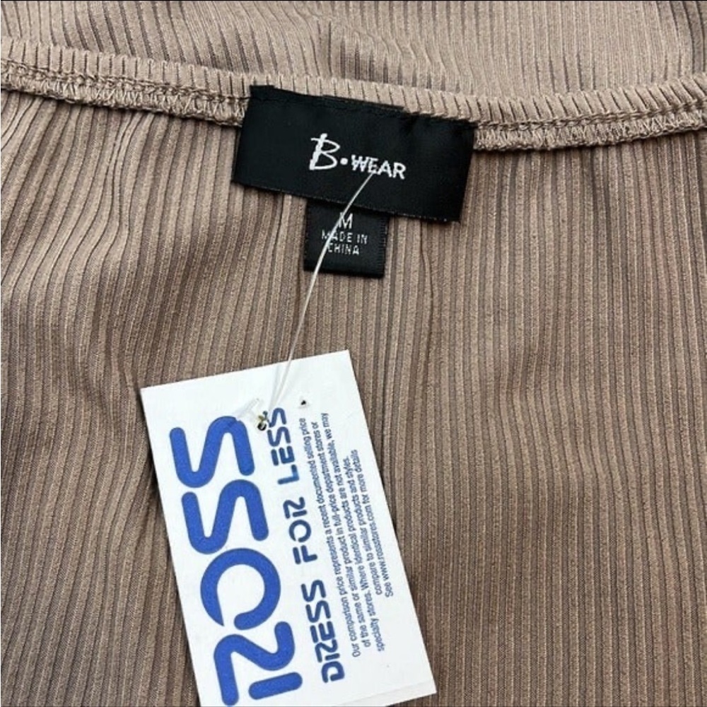 Bwear Ruched Front Tan Top Size M - Picture 5 of 9